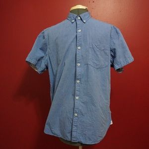 short sleeve blue button up shirt